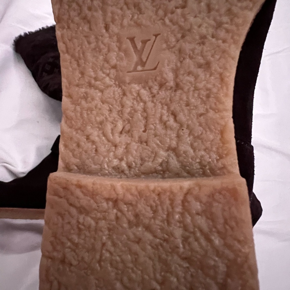 Louis Vuitton Fauvist Brown Monogram Suede Knee Length Boots - Picture 13 of 16